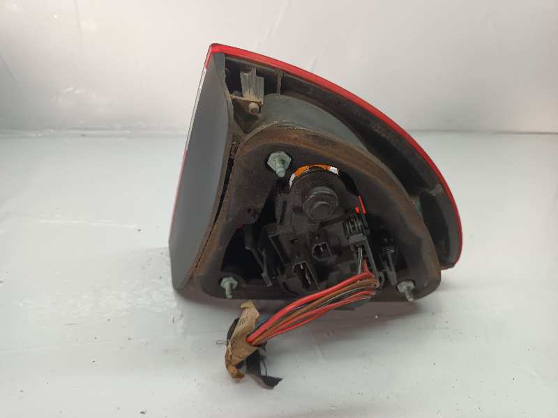 PILOTO TRASERO IZQUIERDO