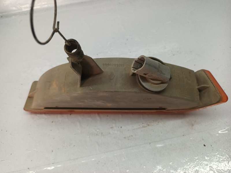 PILOTO DELANTERO DERECHO