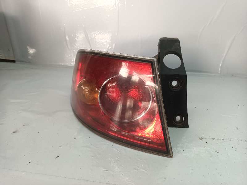 PILOTO TRASERO IZQUIERDO