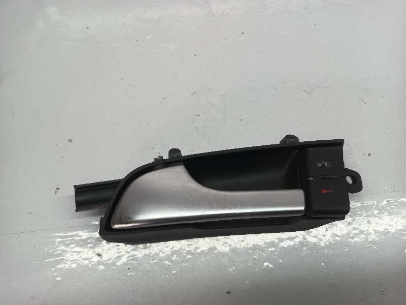 MANETA INTERIOR DELANTERA IZQUIERDA