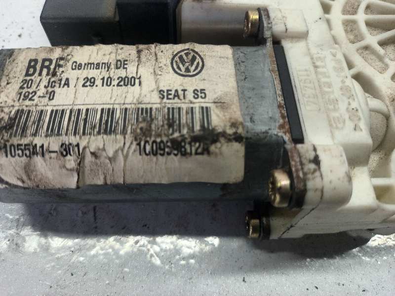 MOTOR ELEVALUNAS TRASERO DERECHO