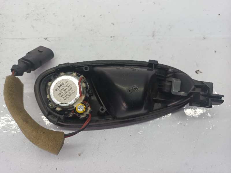 MANETA INTERIOR DELANTERA IZQUIERDA