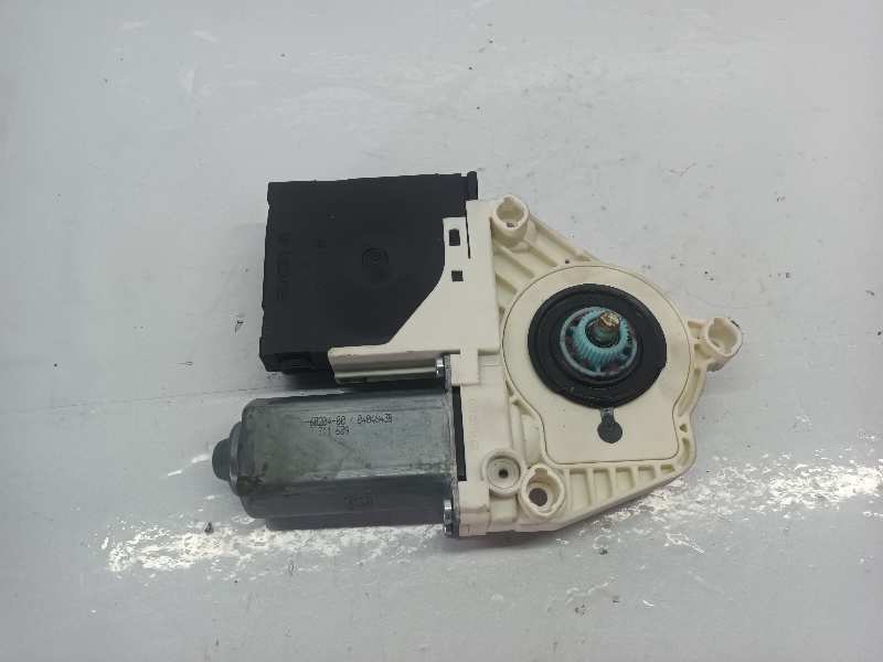 MOTOR ELEVALUNAS DELANTERO IZQUIERDO