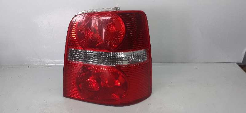 PILOTO TRASERO DERECHO