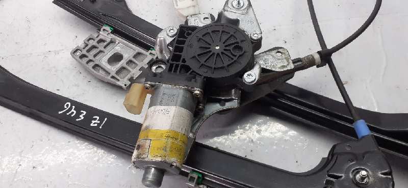 ELEVALUNAS DELANTERO IZQUIERDO