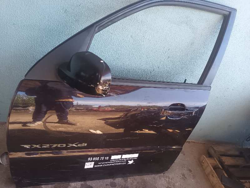 PUERTA DELANTERA IZQUIERDA