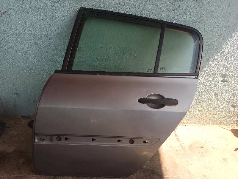 PUERTA TRASERA IZQUIERDA RENAULT MEGANE I SCENIC (JA0)