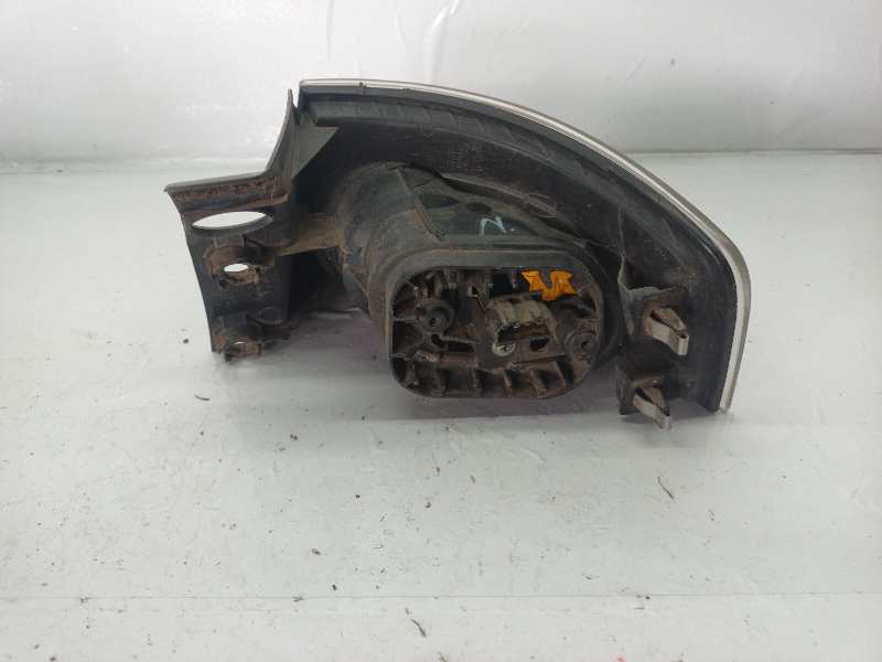 PILOTO TRASERO IZQUIERDO