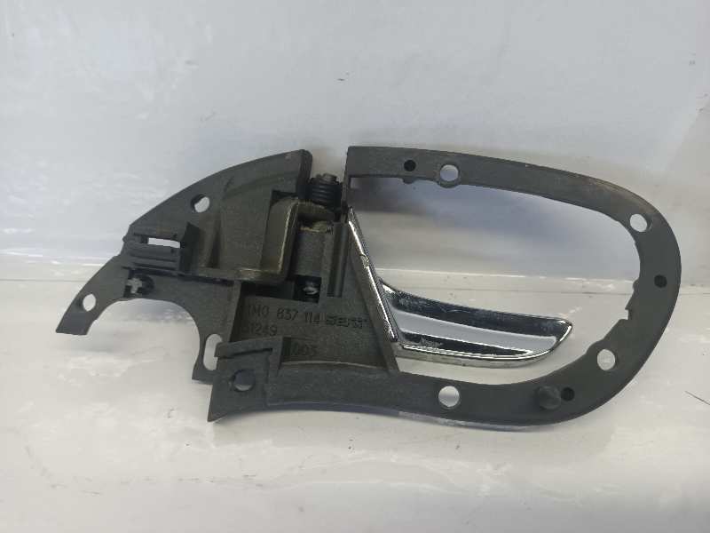 MANETA INTERIOR DELANTERA DERECHA