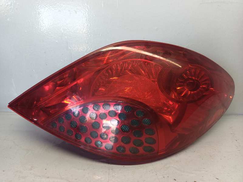 PILOTO TRASERO DERECHO