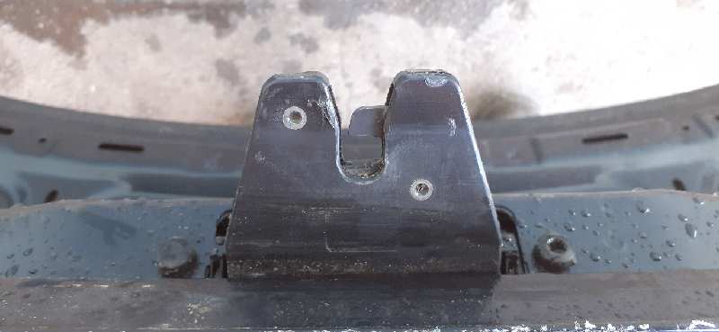 CERRADURA MALETERO / PORTON