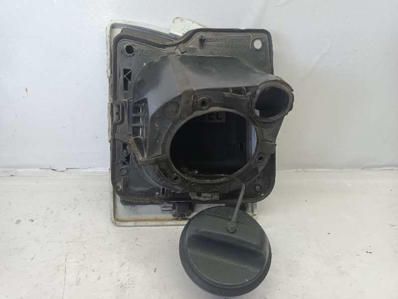 TAPA EXTERIOR COMBUSTIBLE