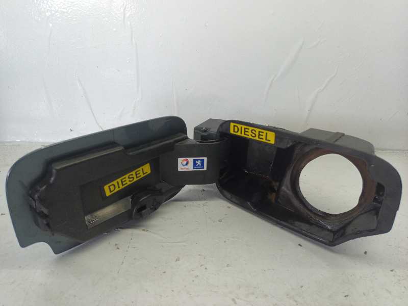 9681446680 TAPA EXTERIOR COMBUSTIBLE PEUGEOT PARTNER (S2)