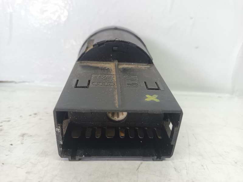 1C0941531 MANDO LUCES VOLKSWAGEN NEW BEETLE (9C1/1C1)