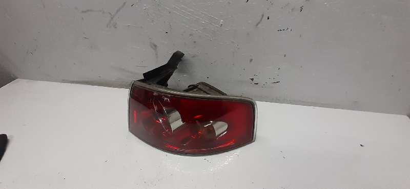 PILOTO TRASERO DERECHO