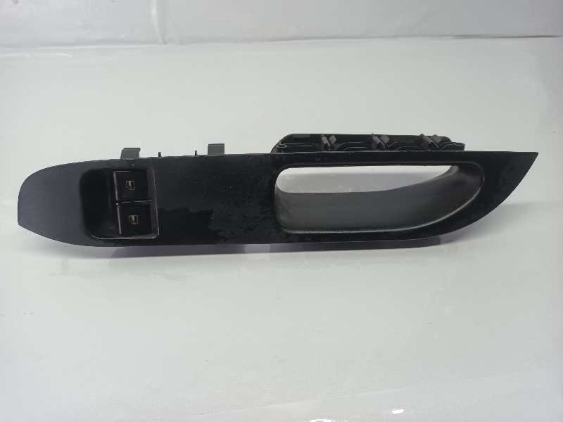 MANDO ELEVALUNAS DELANTERO IZQUIERDO 