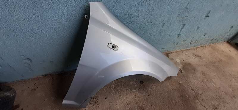 ALETA DELANTERA DERECHA