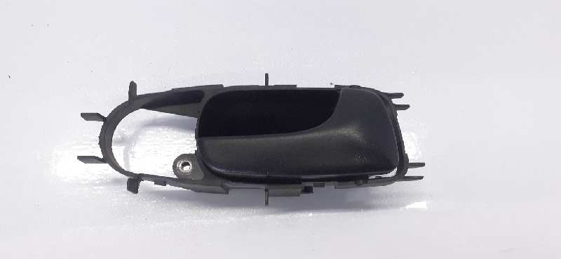 MANETA INTERIOR DELANTERA DERECHA