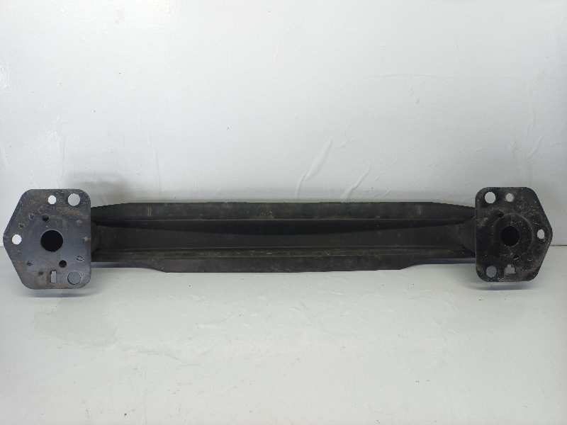 REFUERZO PARAGOLPES DELANTERO