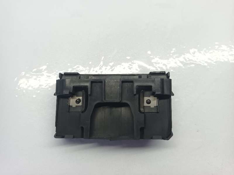 CONMUTADOR DE ARRANQUE