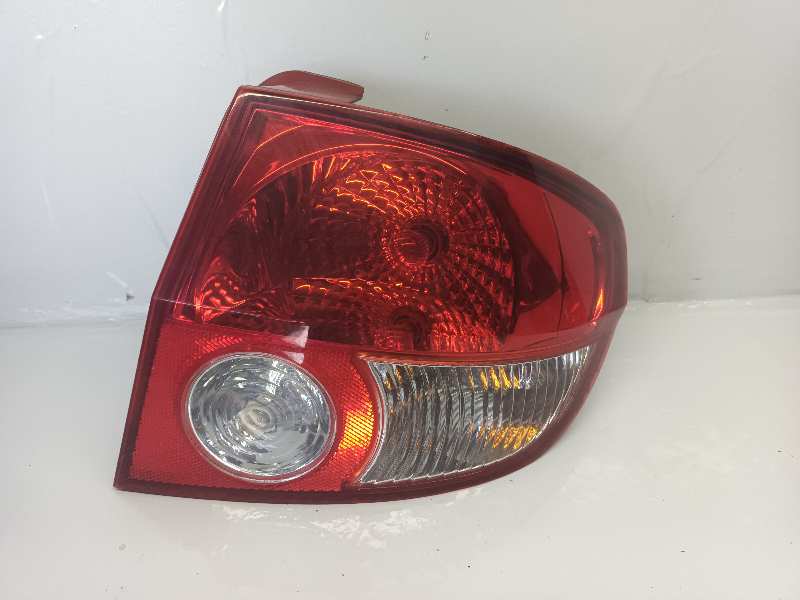 924021C010 PILOTO TRASERO DERECHO HYUNDAI GETZ (TB)