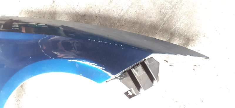 ALETA DELANTERA DERECHA