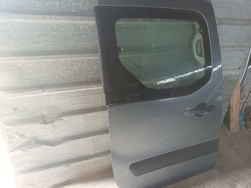 PUERTA LATERAL CORREDERA DERECHA