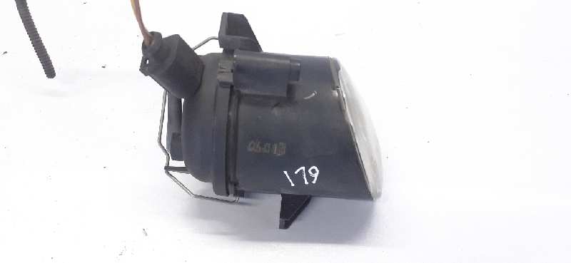 FARO ANTINIEBLA IZQUIERDO