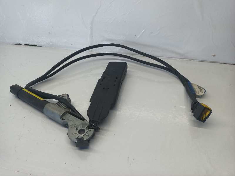 PRETENSOR AIRBAG IZQUIERDO