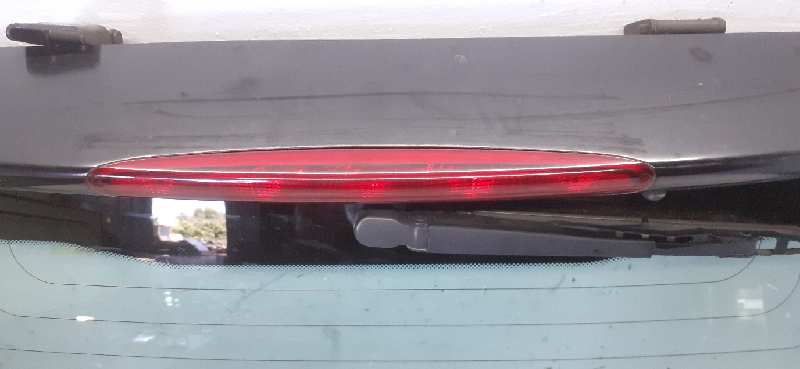 LUZ CENTRAL DE FRENO