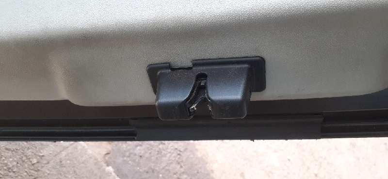 CERRADURA MALETERO / PORTON