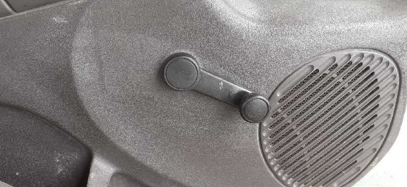 ELEVALUNAS DELANTERO IZQUIERDO