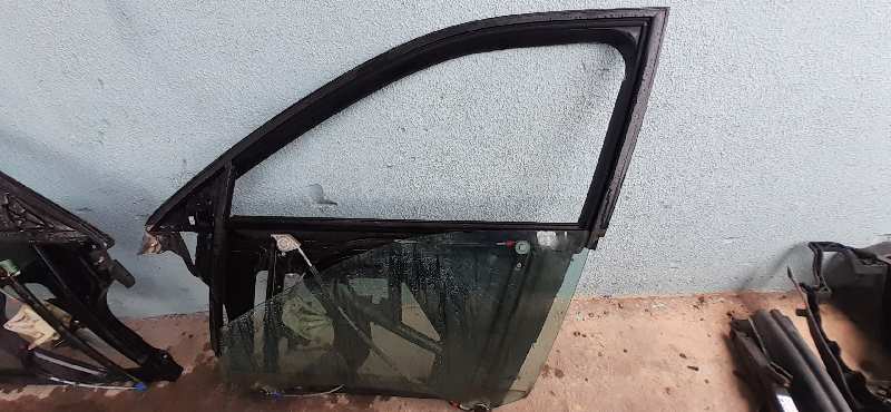 ELEVALUNAS DELANTERO IZQUIERDO