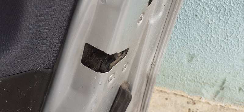 CERRADURA PUERTA DELANTERA DERECHA