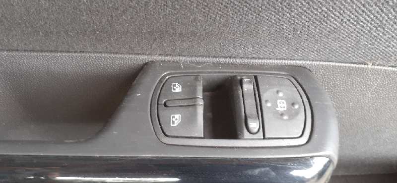 MANDO ELEVALUNAS DELANTERO IZQUIERDO 