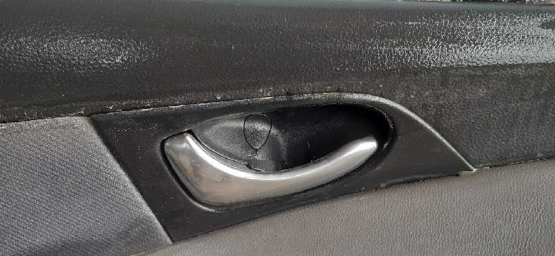 MANETA INTERIOR DELANTERA IZQUIERDA