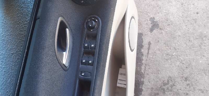 ELEVALUNAS DELANTERO IZQUIERDO