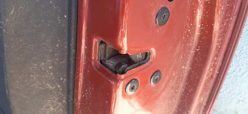 CERRADURA PUERTA DELANTERA DERECHA