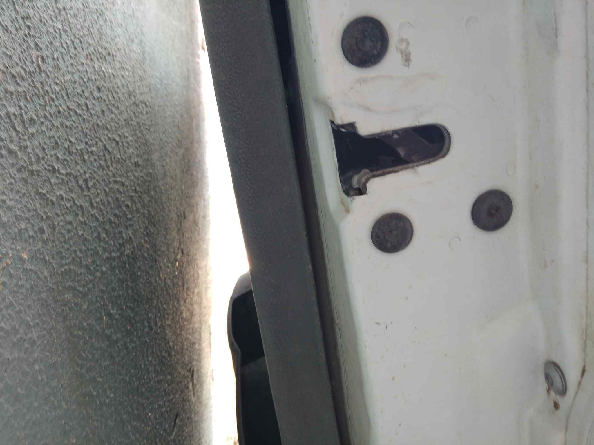 CERRADURA PUERTA DELANTERA DERECHA