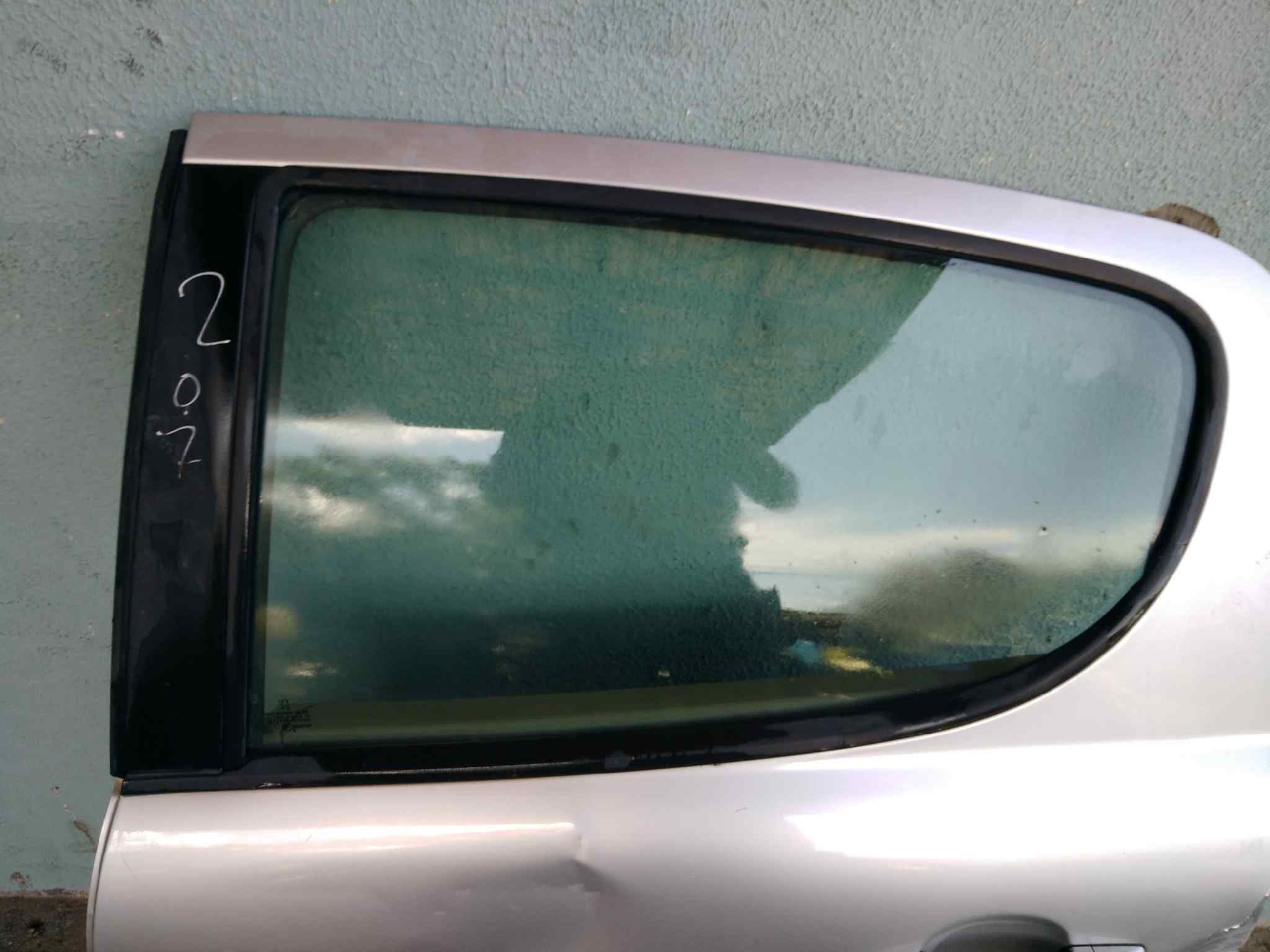 LUNA CUSTODIA TRASERA IZQUIERDA