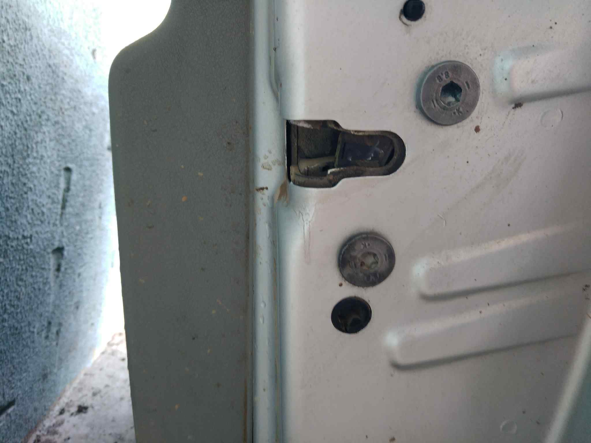 CERRADURA PUERTA DELANTERA DERECHA