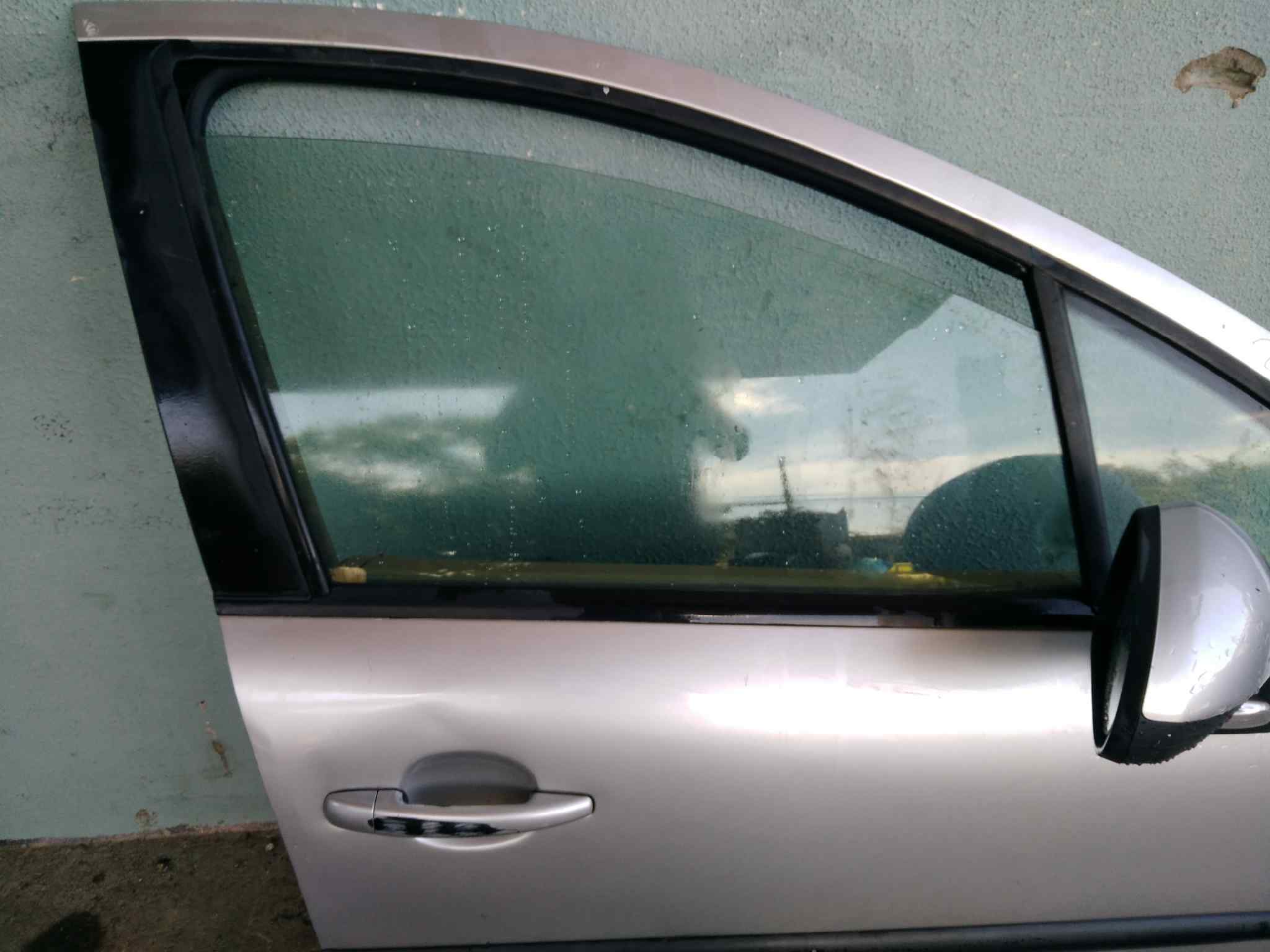 LUNA CUSTODIA DELANTERA DERECHA