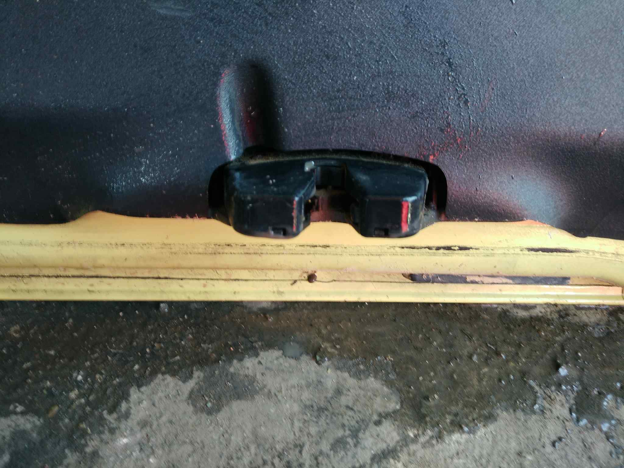 CERRADURA MALETERO / PORTON