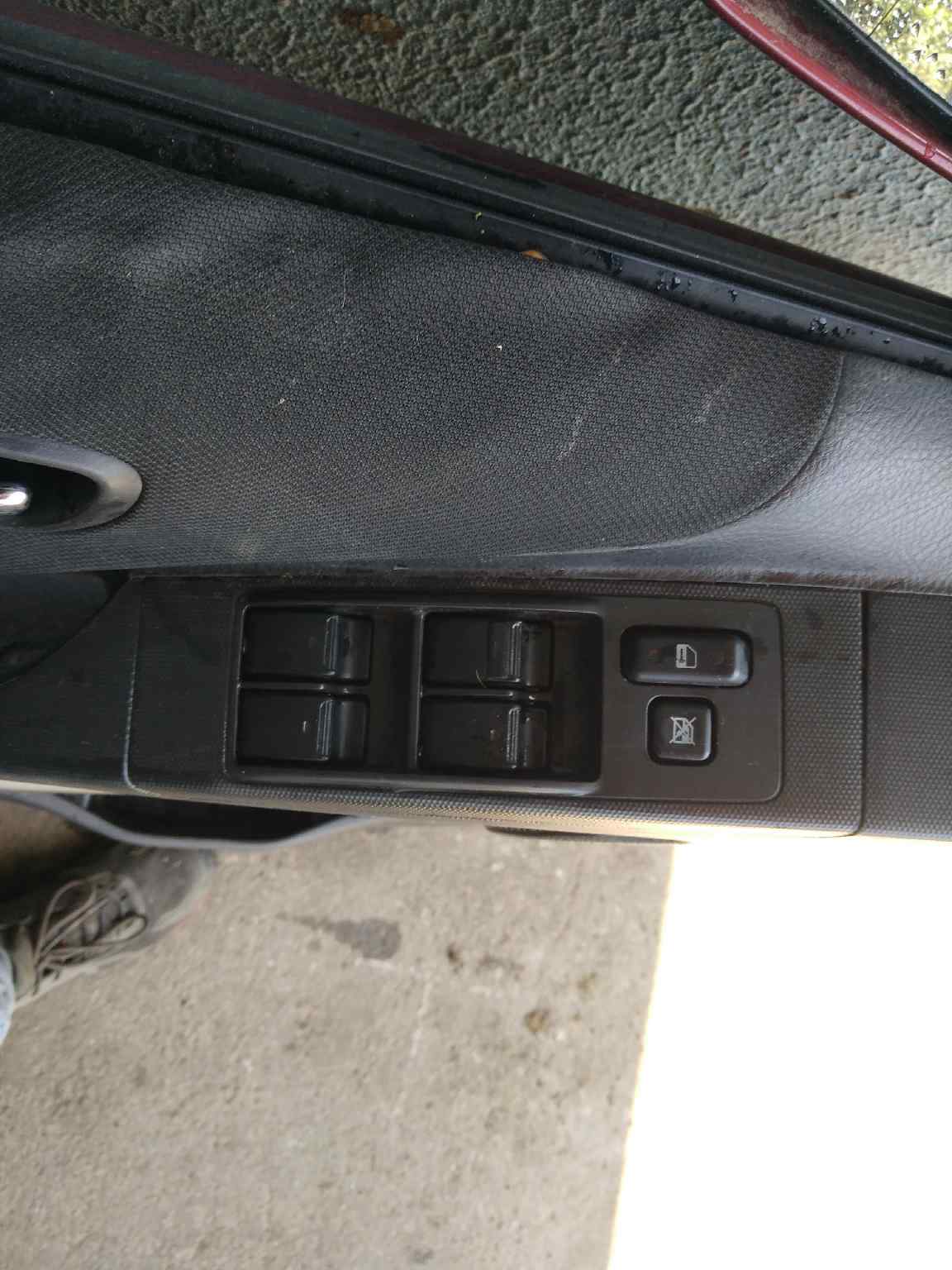 MANDO ELEVALUNAS DELANTERO IZQUIERDO 