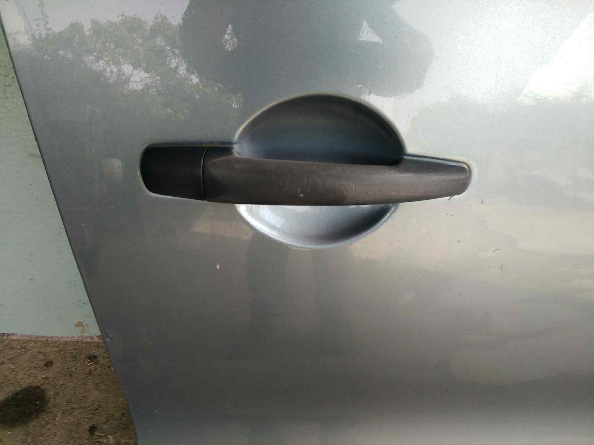 MANETA EXTERIOR DELANTERA DERECHA