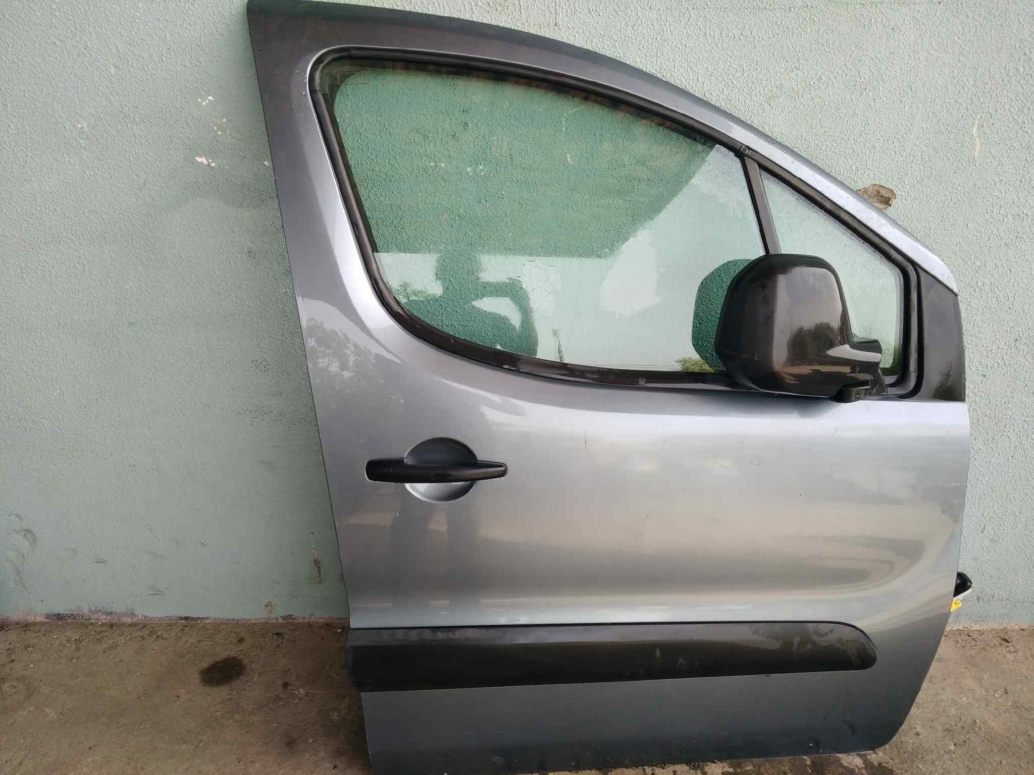 PUERTA DELANTERA DERECHA