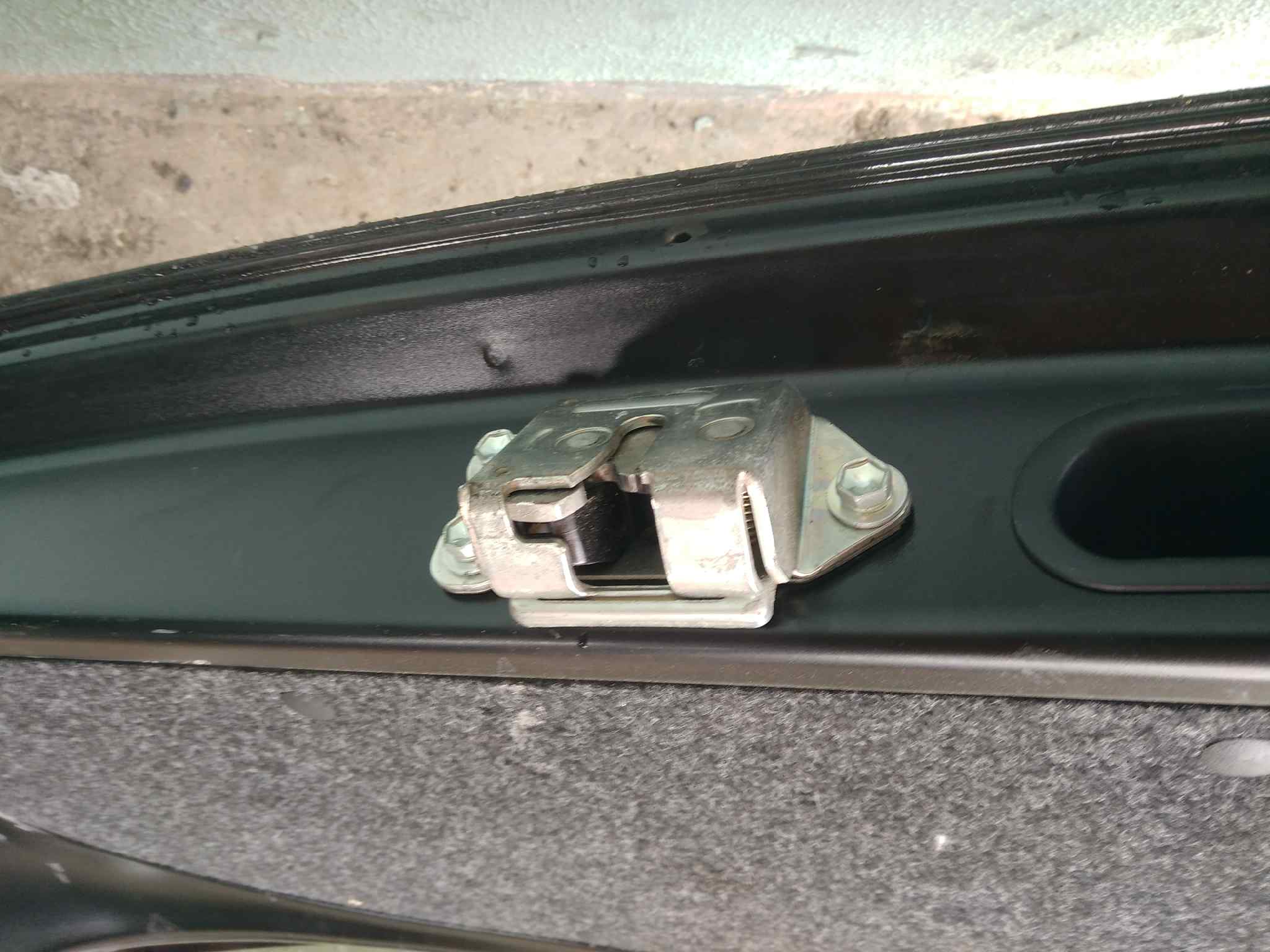 CERRADURA MALETERO / PORTON