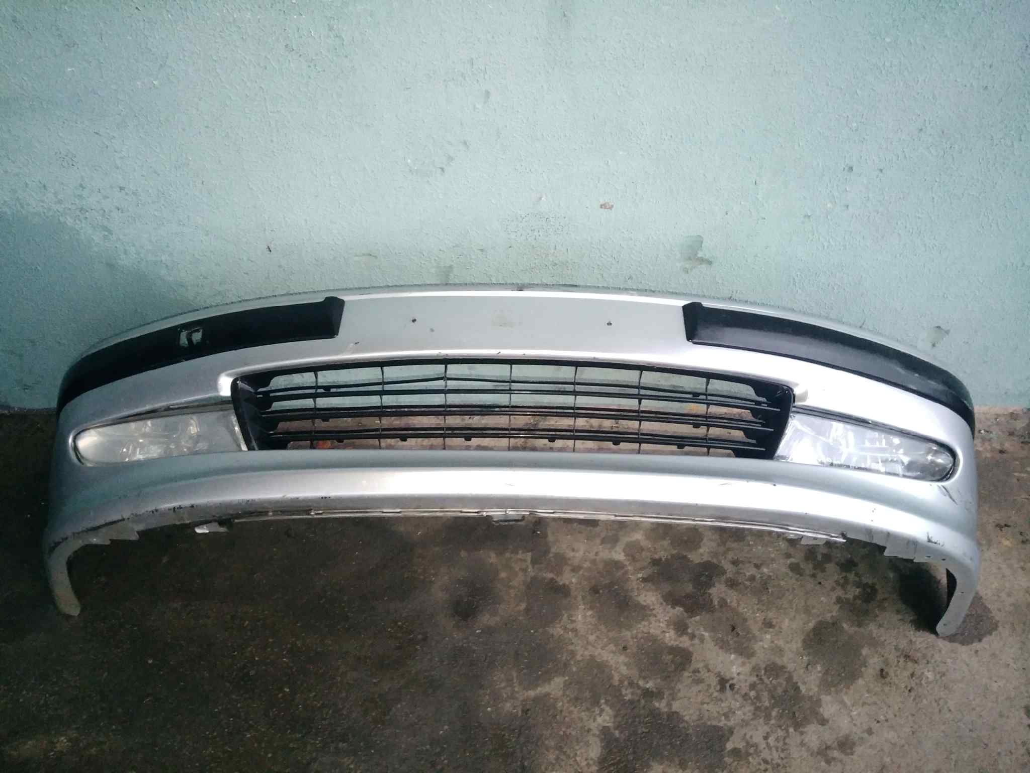 PARAGOLPES DELANTERO