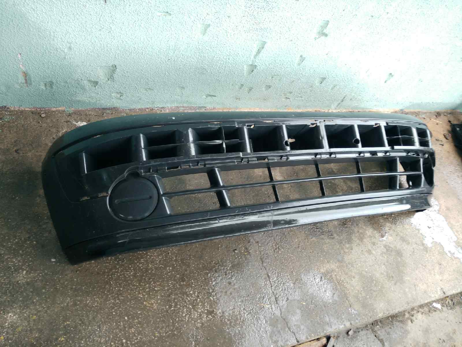 PARAGOLPES DELANTERO