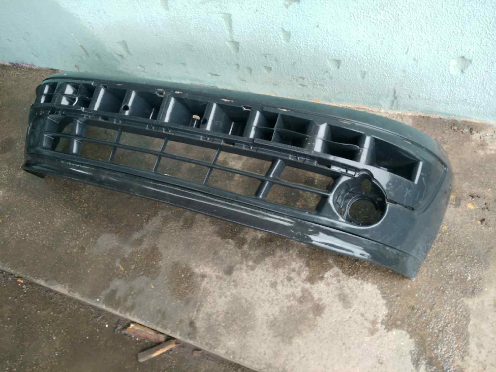 PARAGOLPES DELANTERO